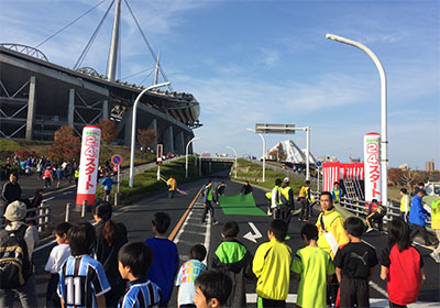 スポーツイベントのサインポール