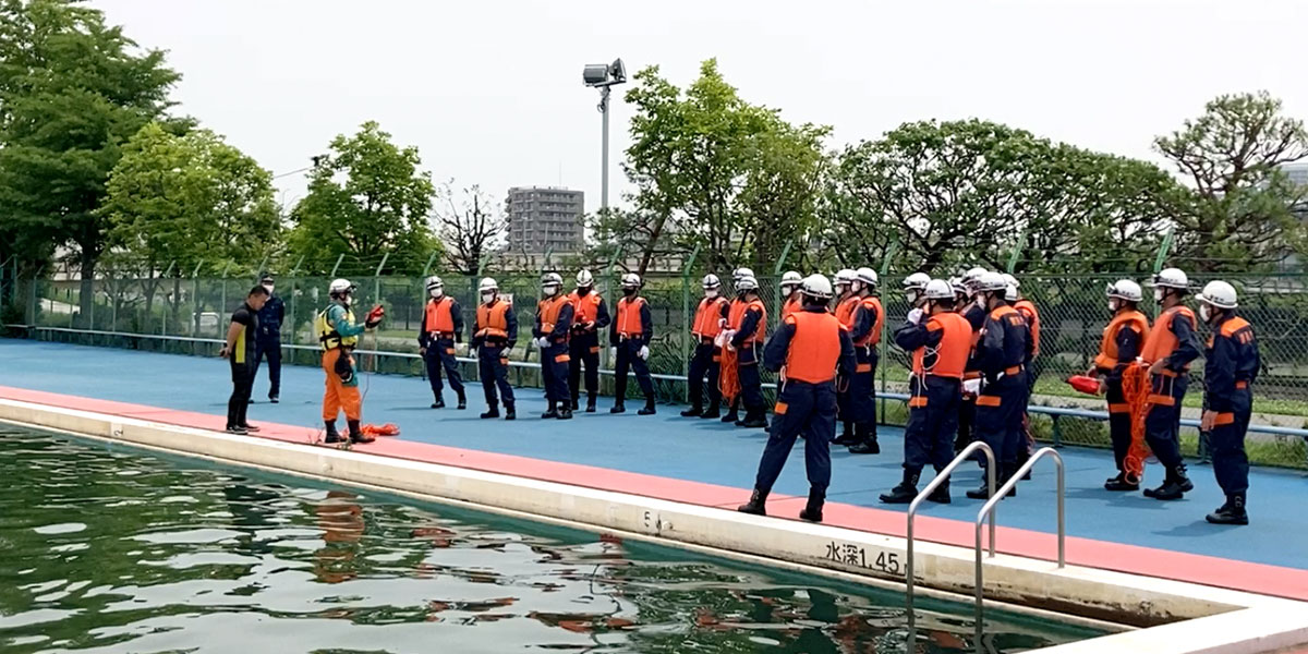 警察署合同水難救助訓練